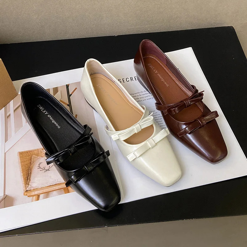 Womens Flat Shoes Thick Heeled Square Head Fashion Sweet Single Shoes Bow Elegant Small Leather Shoes 250712