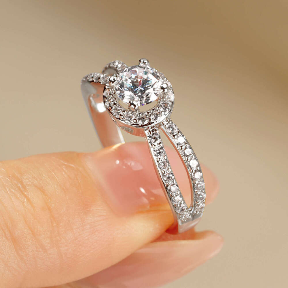 0.5 fashion Simulated Moissanite Split Arm Light High-End Luxury Wedding Proposal Zircon Ring 266