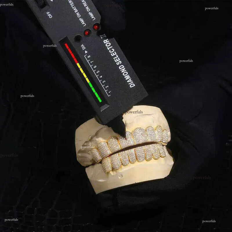 Custom Made Personalized Vvs Vvs1 Moissanite Dia Mens Hip Hop 14k White Iced Out Gold Plate Grillz Teeth Decoration