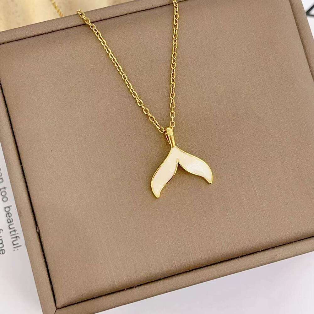 Oil Drip Fish Tail Necklace For Women, Collarbone Chain, Niche Design, Simple And Elegant Jewelry Accessory Fed