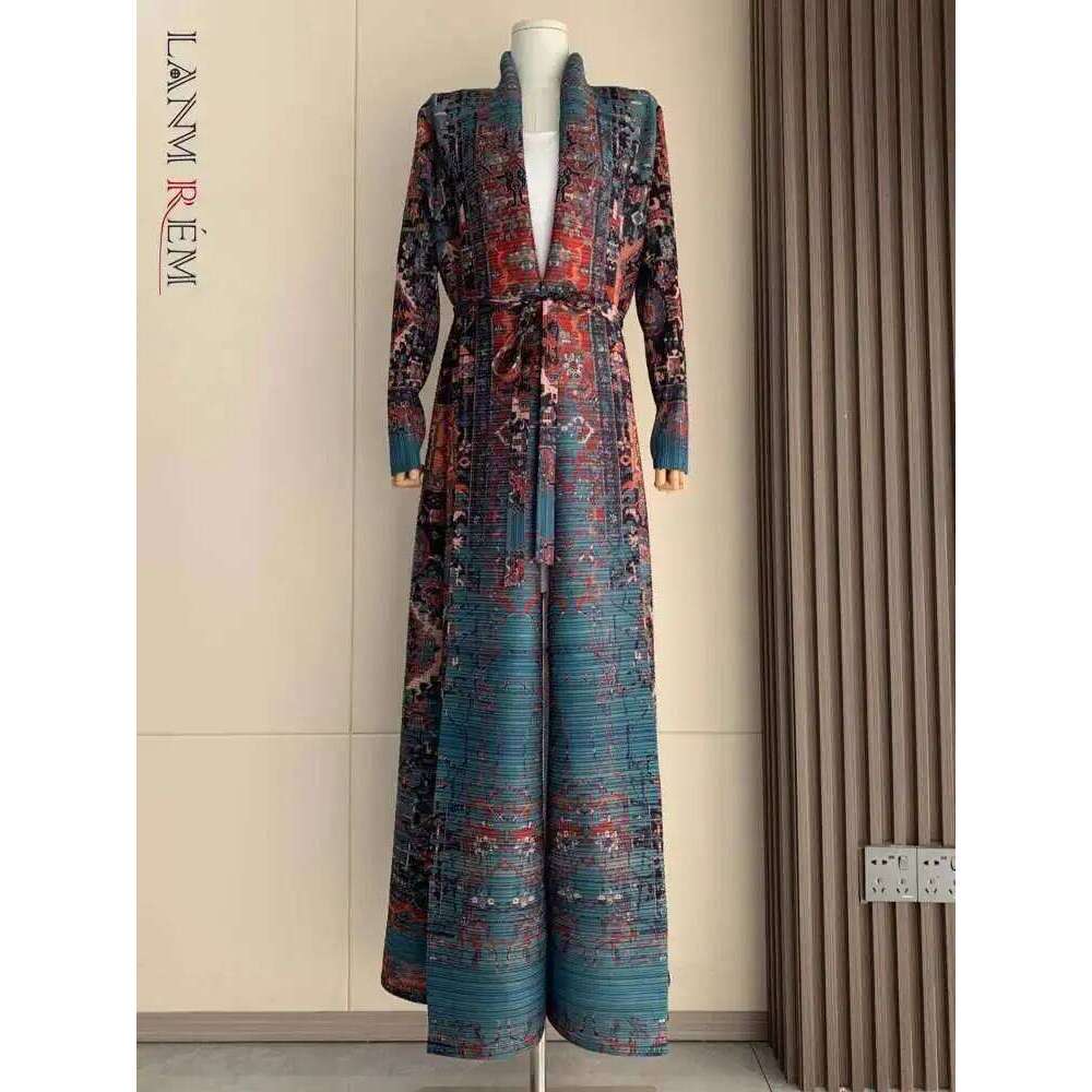 LANMREM Fashion Designer Print Pleated Windbreaker Women Loose Belt Gathered Waist Contrast Color Long Coat 2024 New 32C984