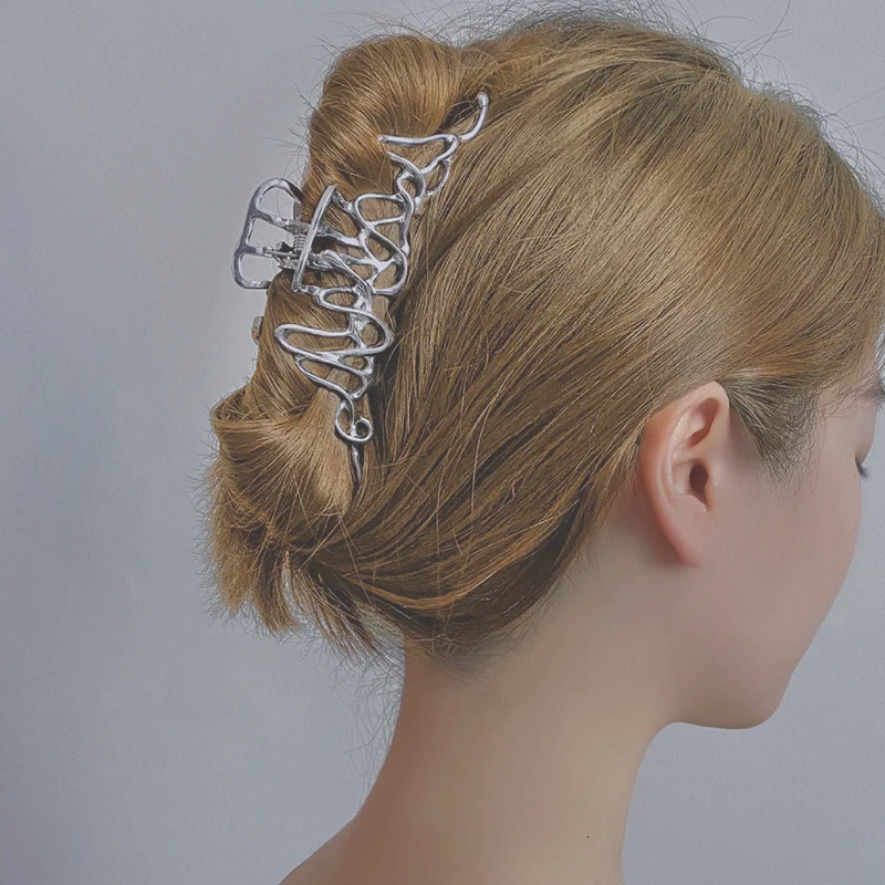 Large Metal Hair Claw Clip Irregular Hairpins Punk Style Silver Hair Claws Barrettes Women Vintage Jaw Clips Hair Accessories 250716