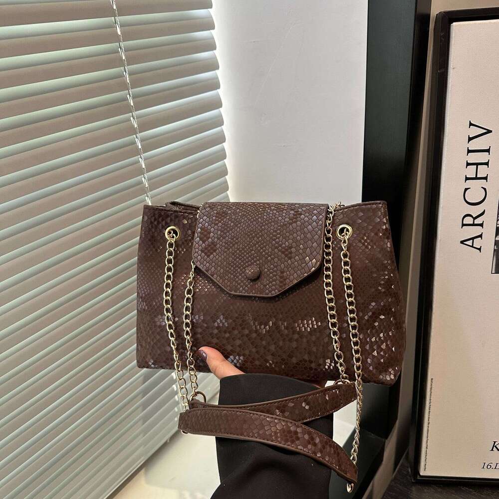 2025 New Scale Design Single Shoulder Niche Fashion High-end Simple Commuter Versatile Handbag Crossbody Bag