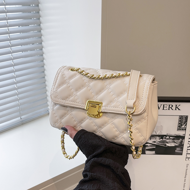 new arrival! Fashionable and simple quilted shoulder crossbody bag, multifunctional casual retro style women's chain bag
