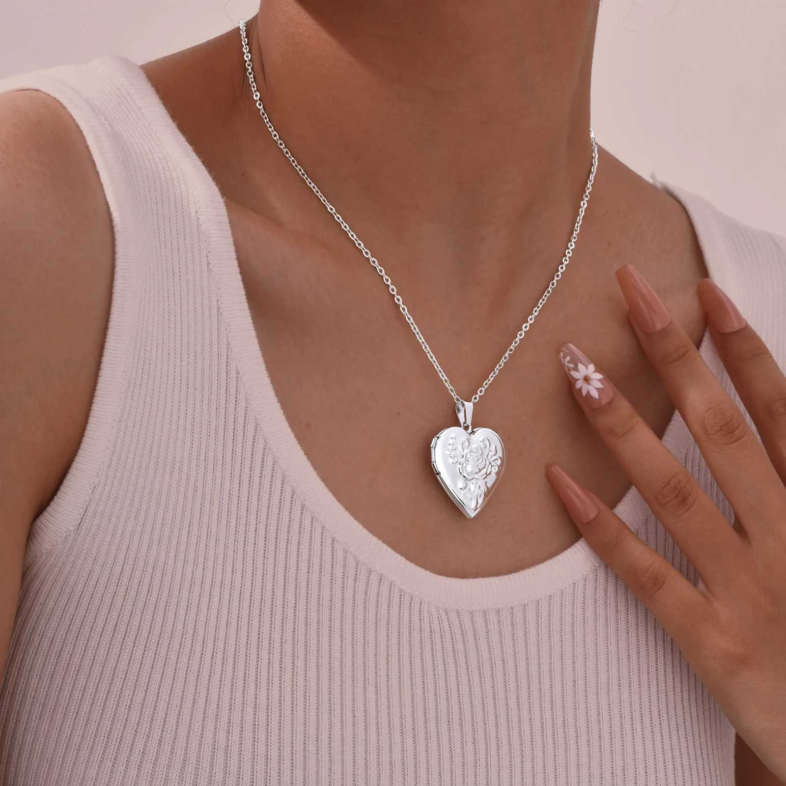 50pcs/lot Vnox Never Fade Silver Color Stainless Steel Women Locket Pendant Openable Heart Pendant Necklaces Life Tree Floral Collar XJ250717