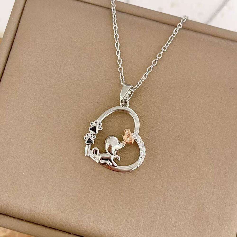 Hot-Selling Design Sense Fashion Trend Cute Little Dog Paw Heart-Shaped Butterfly Pendant Necklace For Women Dda