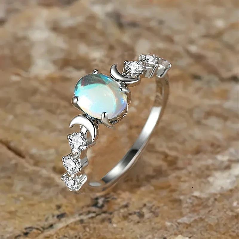 CAOSHI Romantic Moon Rings with Oval Imitation Opal Stone for Women Anniversary Party Fancy Female Rings Gift Trendy Jewelry 250716