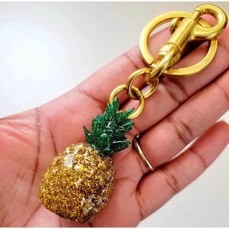 Exquisite Crystal Pear Bag Charm Keychain Pendant Gift Creative Fruit Cherry Keyring Ladies Luggage Bag Decoration Bag Accessory 250805