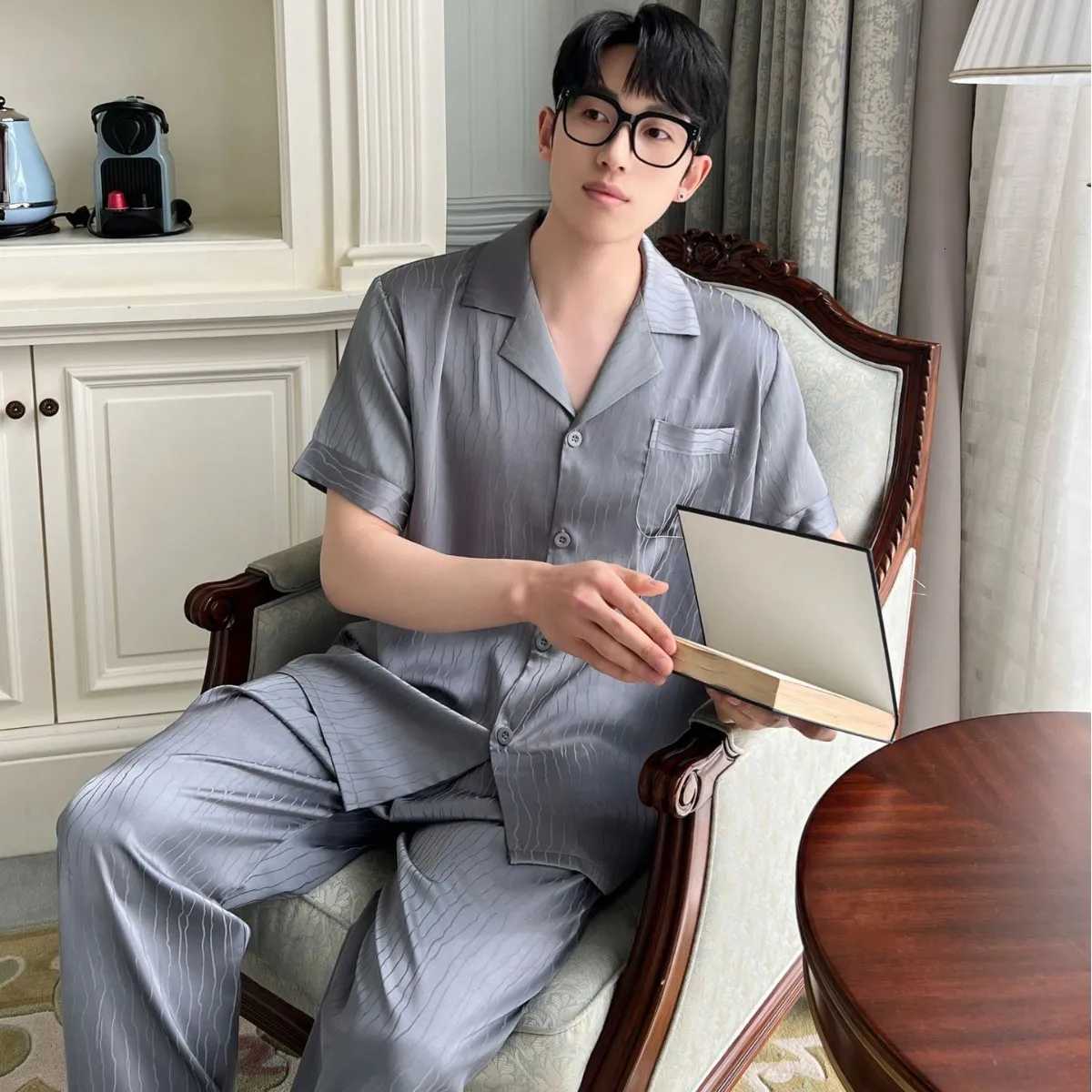 Plus Size Mens Sleepwear 3Pcs Pajamas Set Summer New Satin Nightwear Home Clothes Fashion Jacquard Stripes Loungewear Pajamas W250717