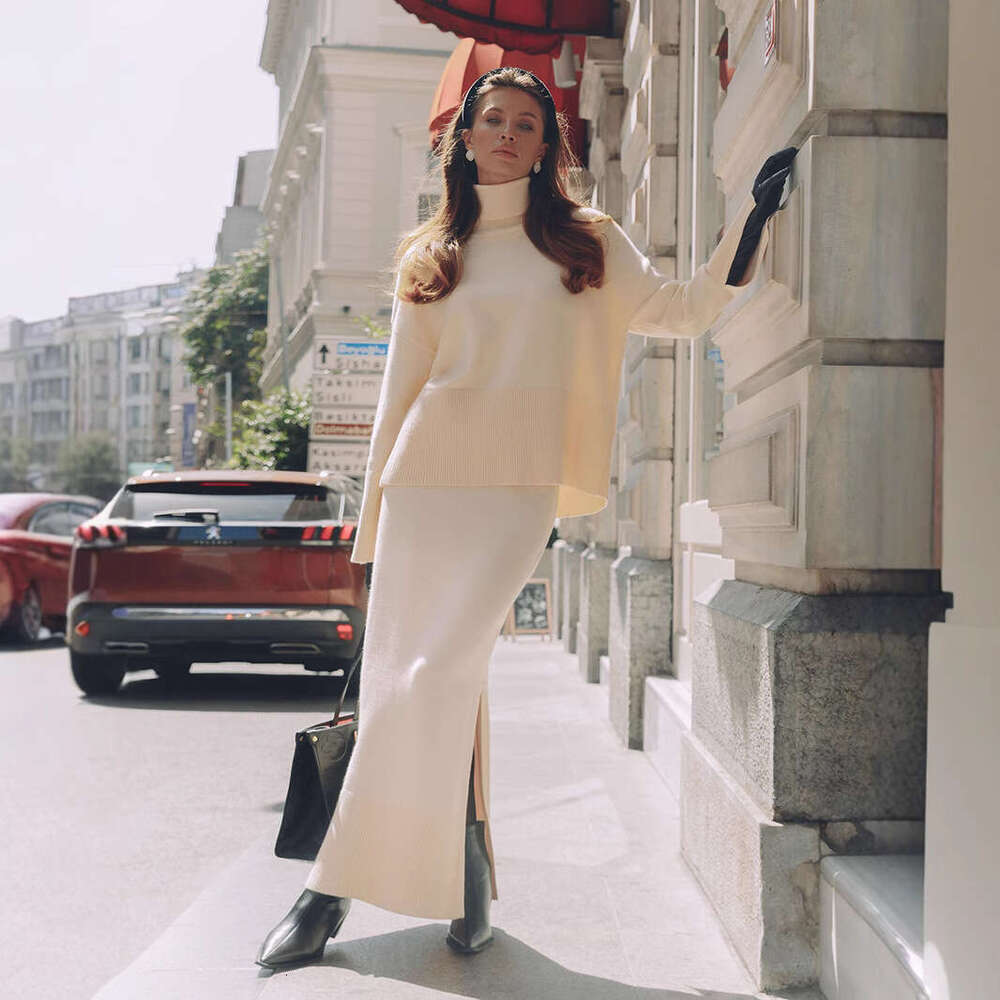 Knitted For Women Autumn Winter New Style Elegant Loose Sweater With Slit Skirt Set B5