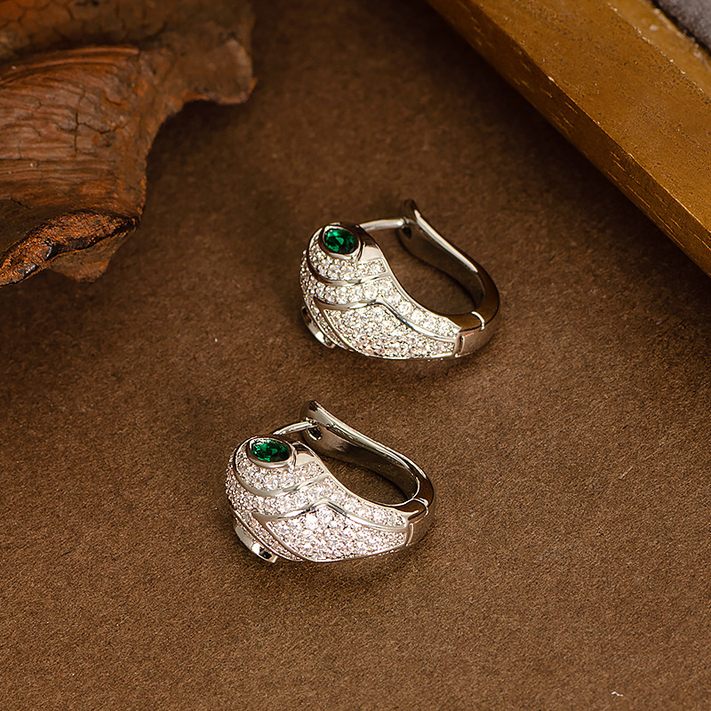 French Style Light Fashion Full Dia Green Zircon Simple and Elegant Personality Snake Design Earrings