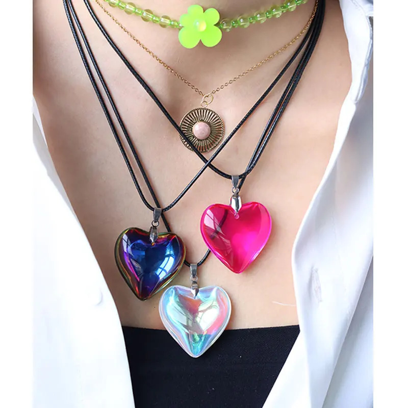 Exaggerated Personality Colorful Laser Love Heart Pendant Necklace for Women Girl Y2K Summer Couple Jewelry HUANZHI 250715