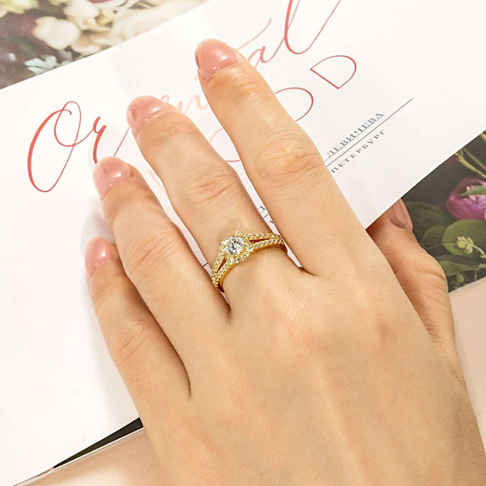 Square Bauhaus Inlaid Imitation Moissanite For Women Cross Arms Light Luxury High-End Zircon Ring Ad1