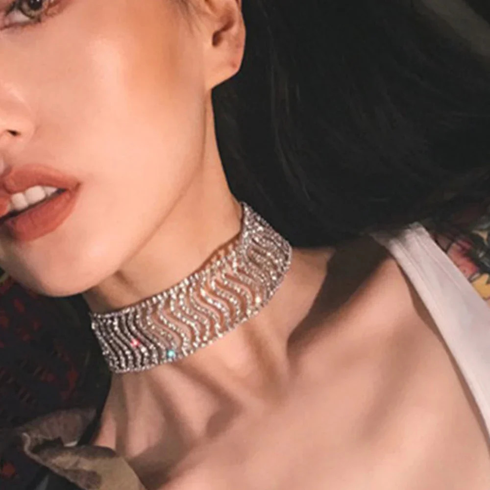 Stonefans Geometric Hollow Rhinestone Choker Necklace for Women Fashion Short Chain Crystal Collar Necklace Night Club Jewelry 250716