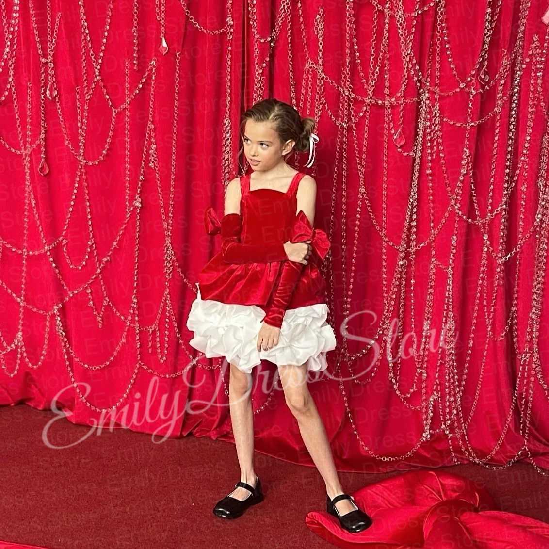 Customized Black Flower Girl Dress For Wedding Velet Layered Mini Cute Baby Kids Birthday Party First Communion Ball Gown Z250716