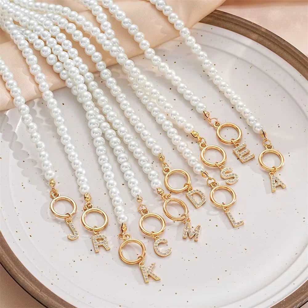 Plastic Pearl Chain Buckle Necklace Set With Diamonds 26 Letter Pendant Collarbone Chain Name Necklace XJ250717
