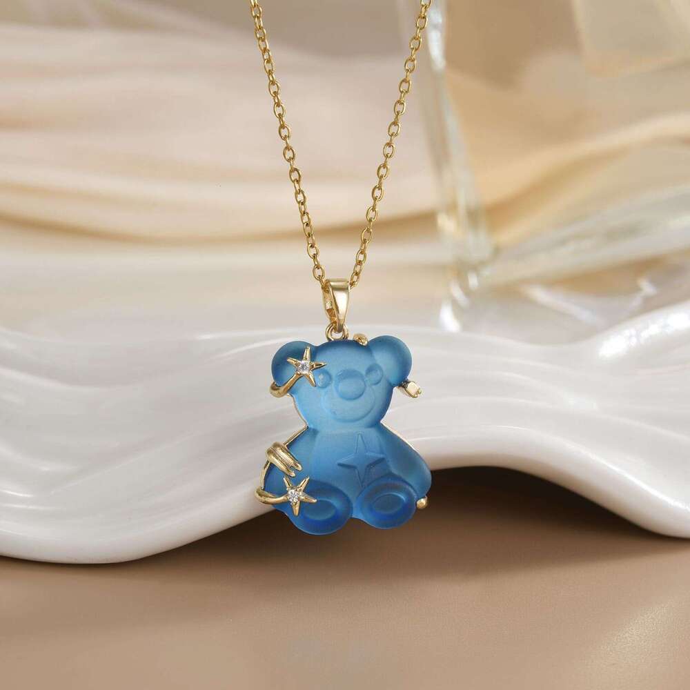 Jewelry INS Style Colorful Resin Bear Pendant Necklace Fashionable Versatile Titanium Steel Collarbone Chain 056
