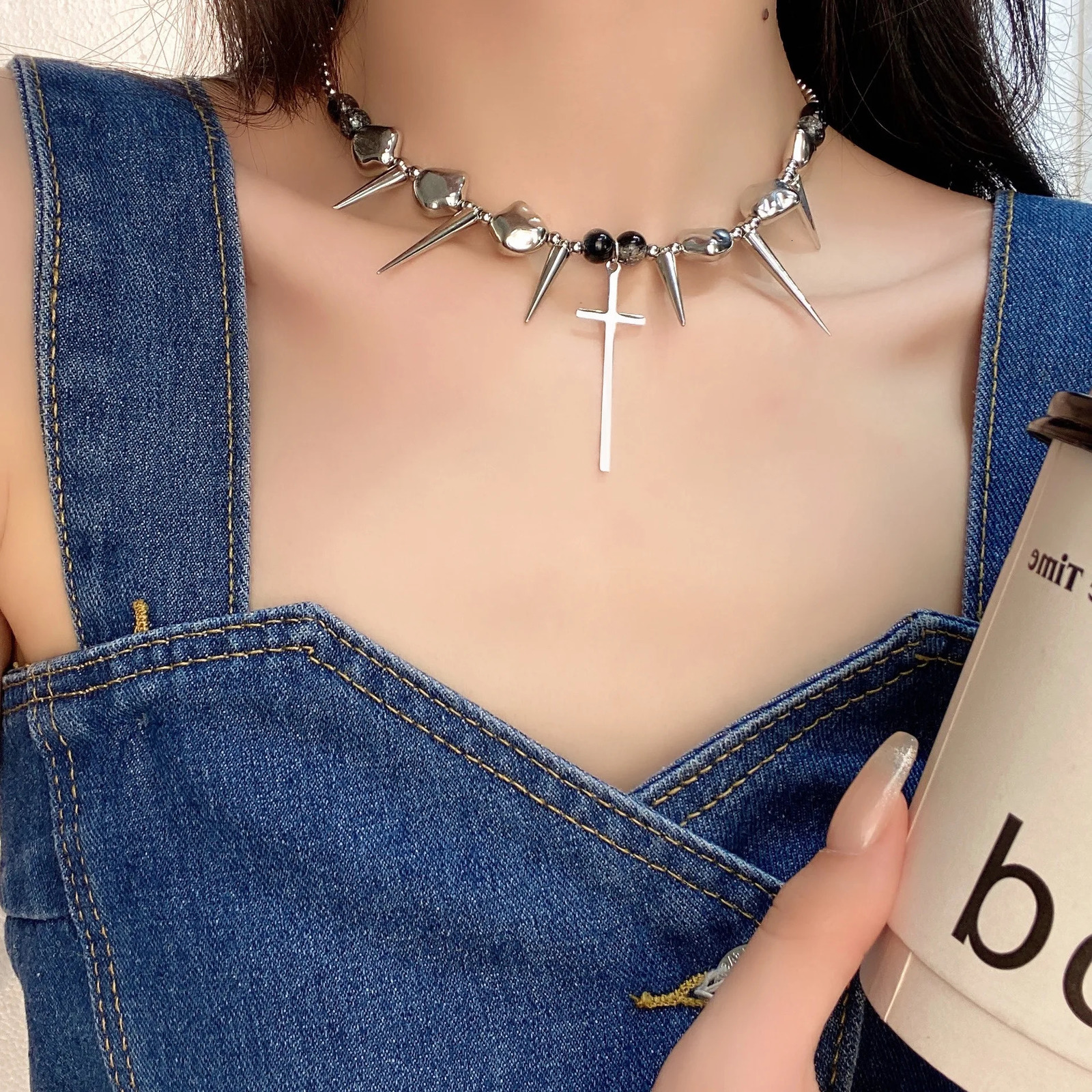 Retro Y2K Long Spike Rivet Necklace Stainless Steel Cross Hip Hop Necklace for Women Vintage Grunge Style Party Jewelry 250716
