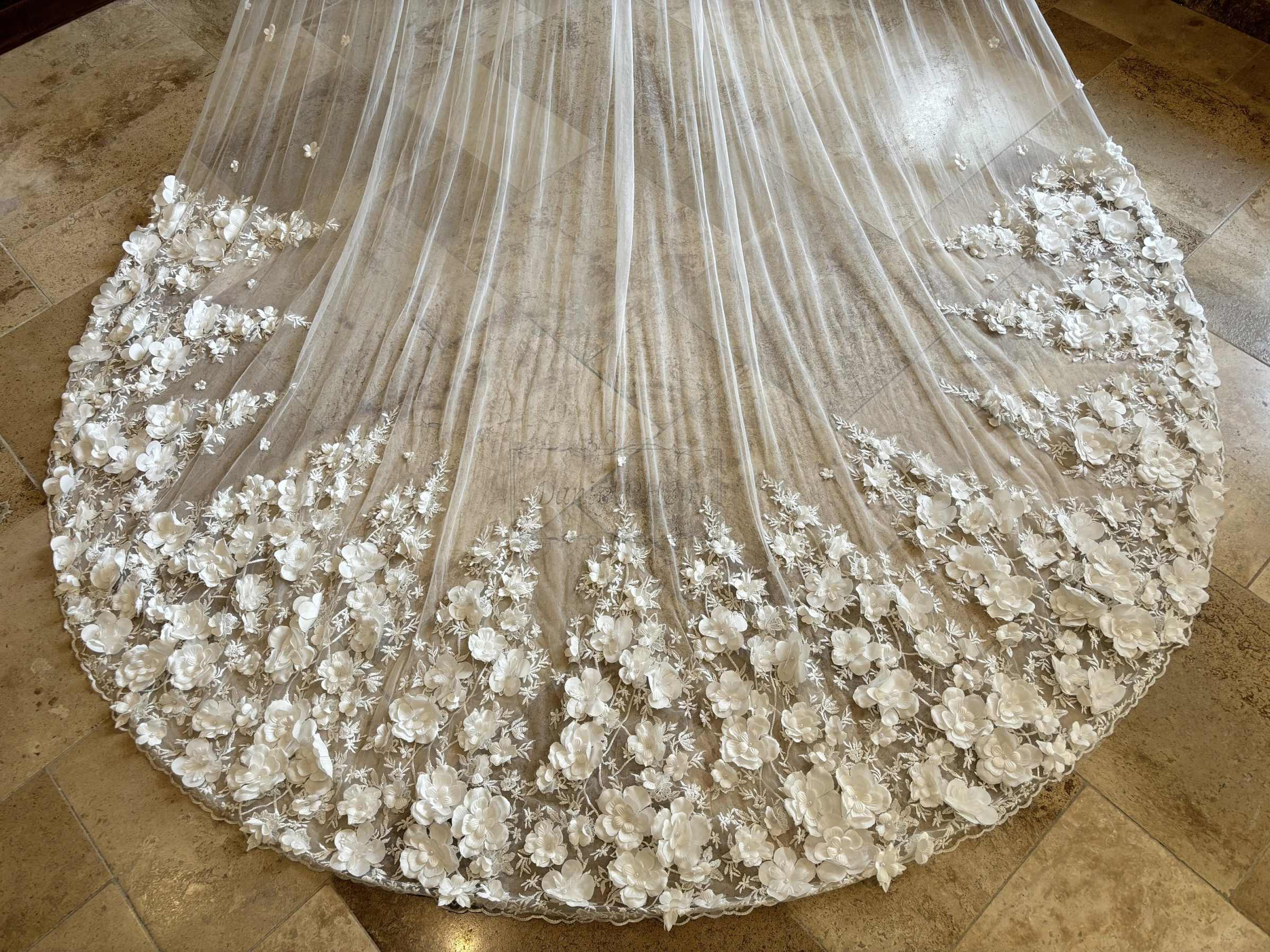 3D Floal Appliques Wedding Veil 3 Meters White Ivory Bridal Veils With Comb Wedding Headpieces Bride Accessories Customized