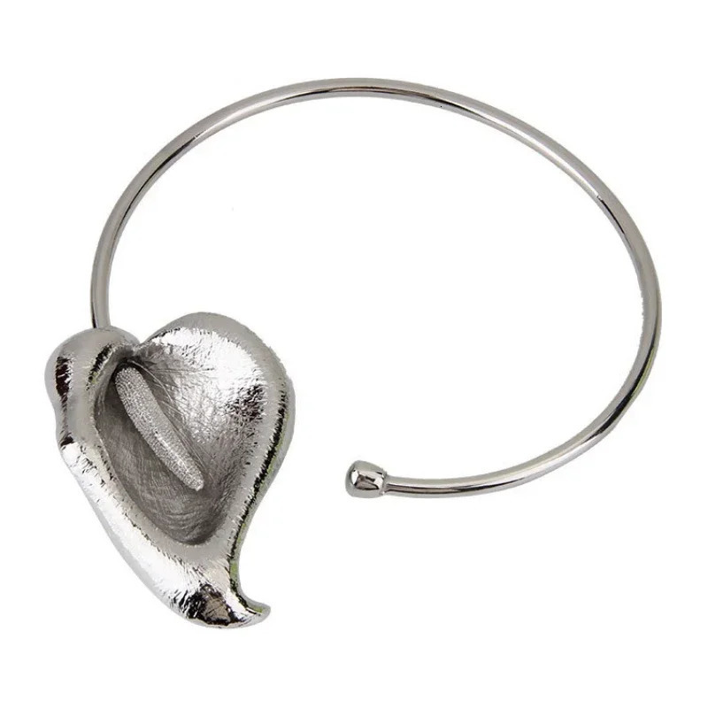 Fashion Jewelry European and American Metal Flower Choker Necklace For Women Accessories Gifts Trend 250716