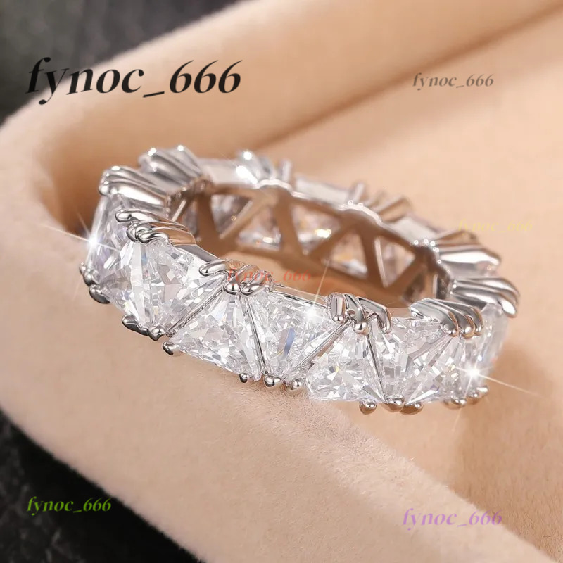 Triangular Morganite Promise Rings for Women Luxury Trendy Wedding Bands Accessories Engagement Party Hot Fashion Female Jewelry