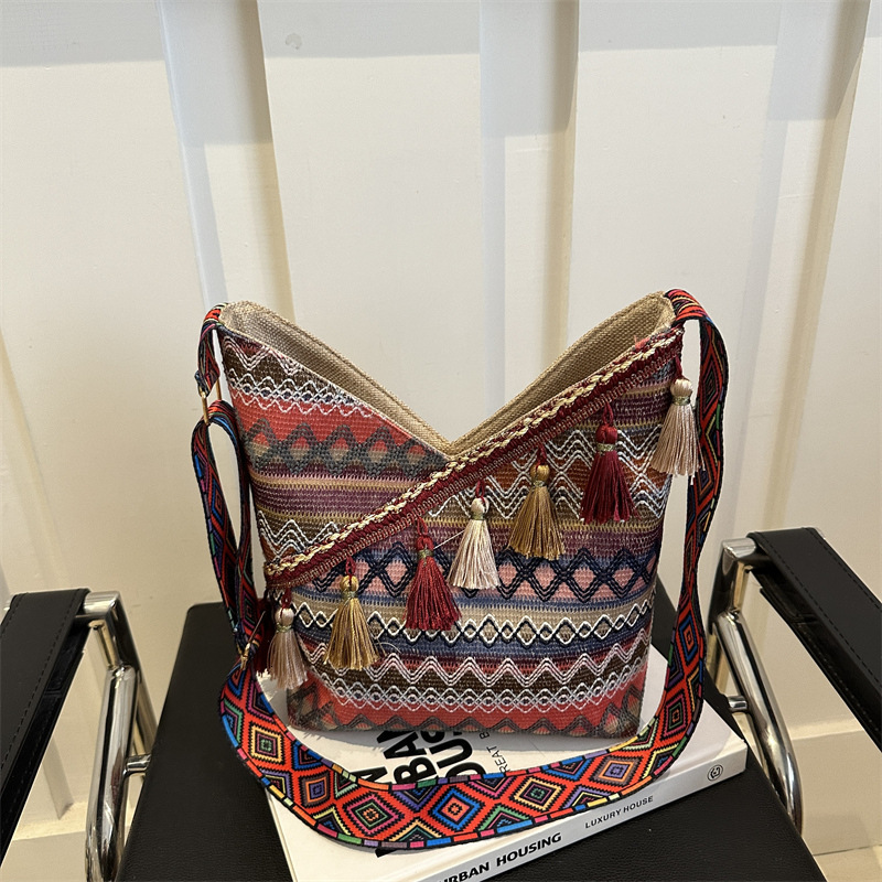 Summer new women's shoulder cross bag Summer new Chinese ethnic style fashionable simple retro shoulder cross bag Women's women's bag N