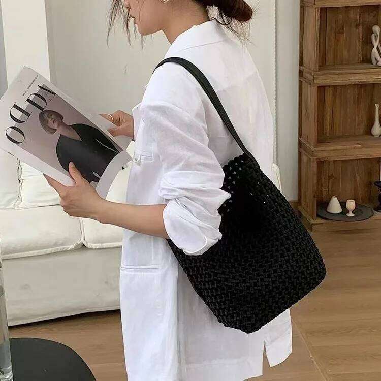 High-end nylon woven bucket hollowed-out single-shoulder tote bag, 2025 new large-capacity commuter underarm bag