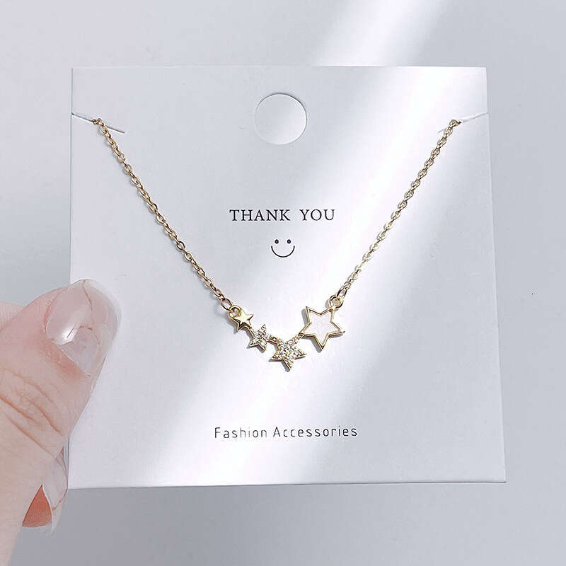 Leaf Necklace For Women Star Moon Collarbone Titanium Steel Non-Fading Elegant Versatile Personality Design Sense Neck Chain Exquisite 954