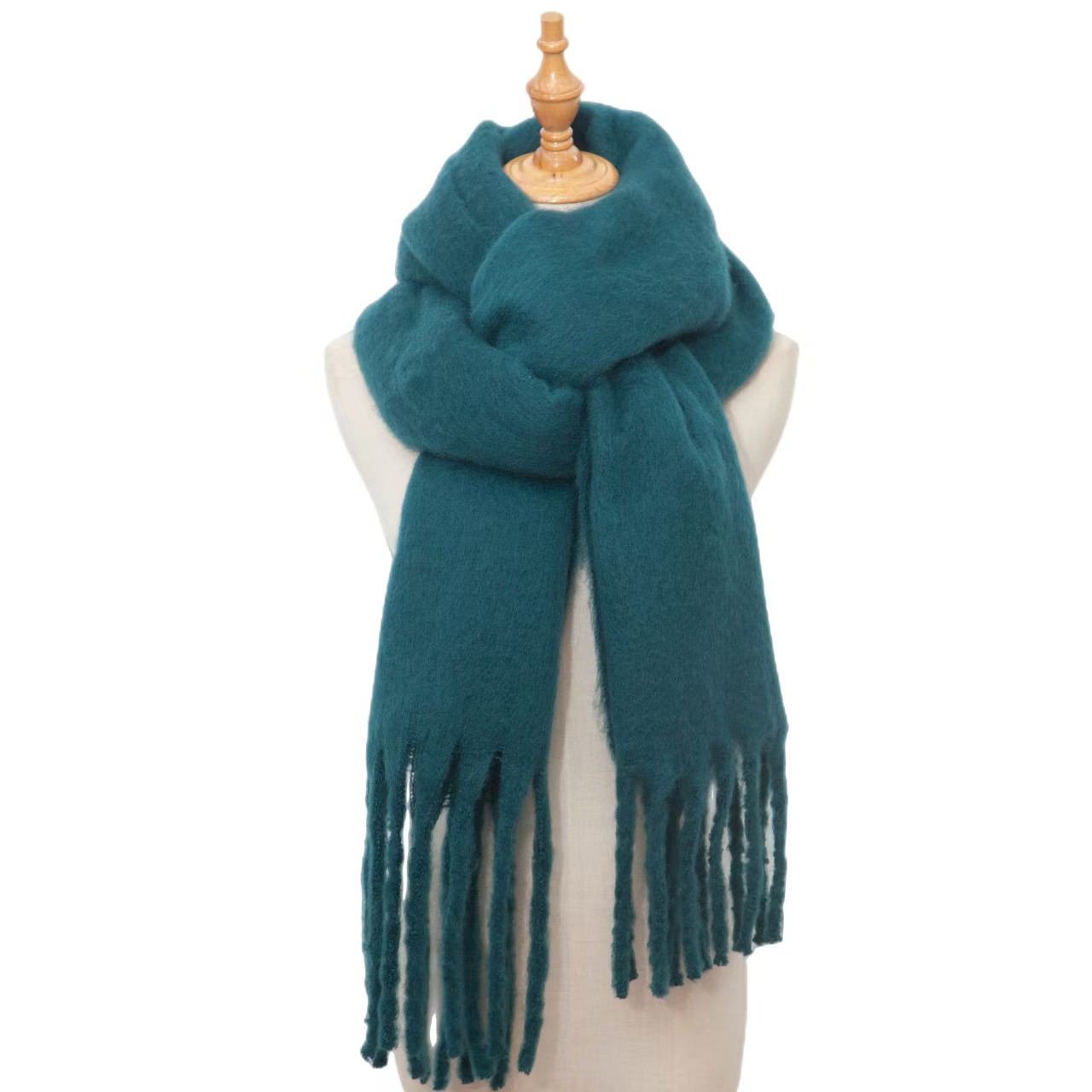 T1237 Korean autumn and winter new thickened shawl woven long tassel solid color scarf