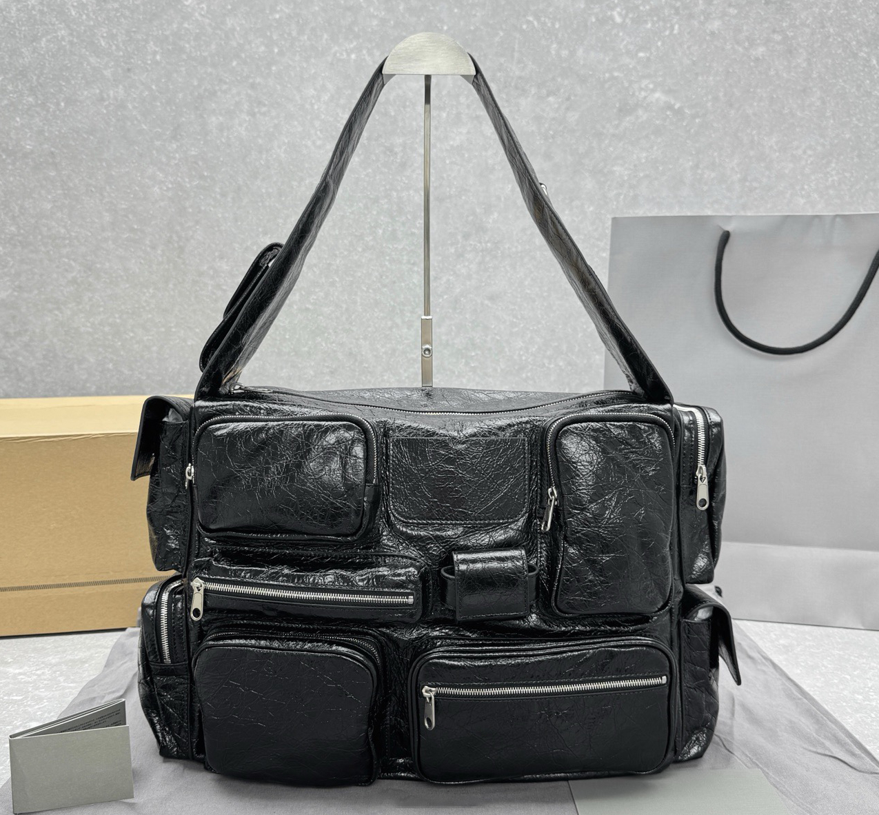 Genuine designer handbags women Superbusy Designer Men Shoulder High-Quality Motorcycle Bag Fashionable Trendy Black Handbag leather luxury bags