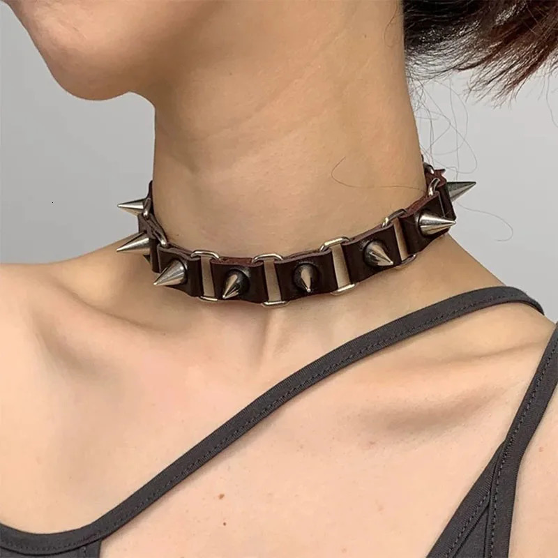 Riveted Leather Necklace Neck Jewelry Halloween Gothic Style Accessory Collarbone Chain Black Punk Collar Femme Neck Strap 250716