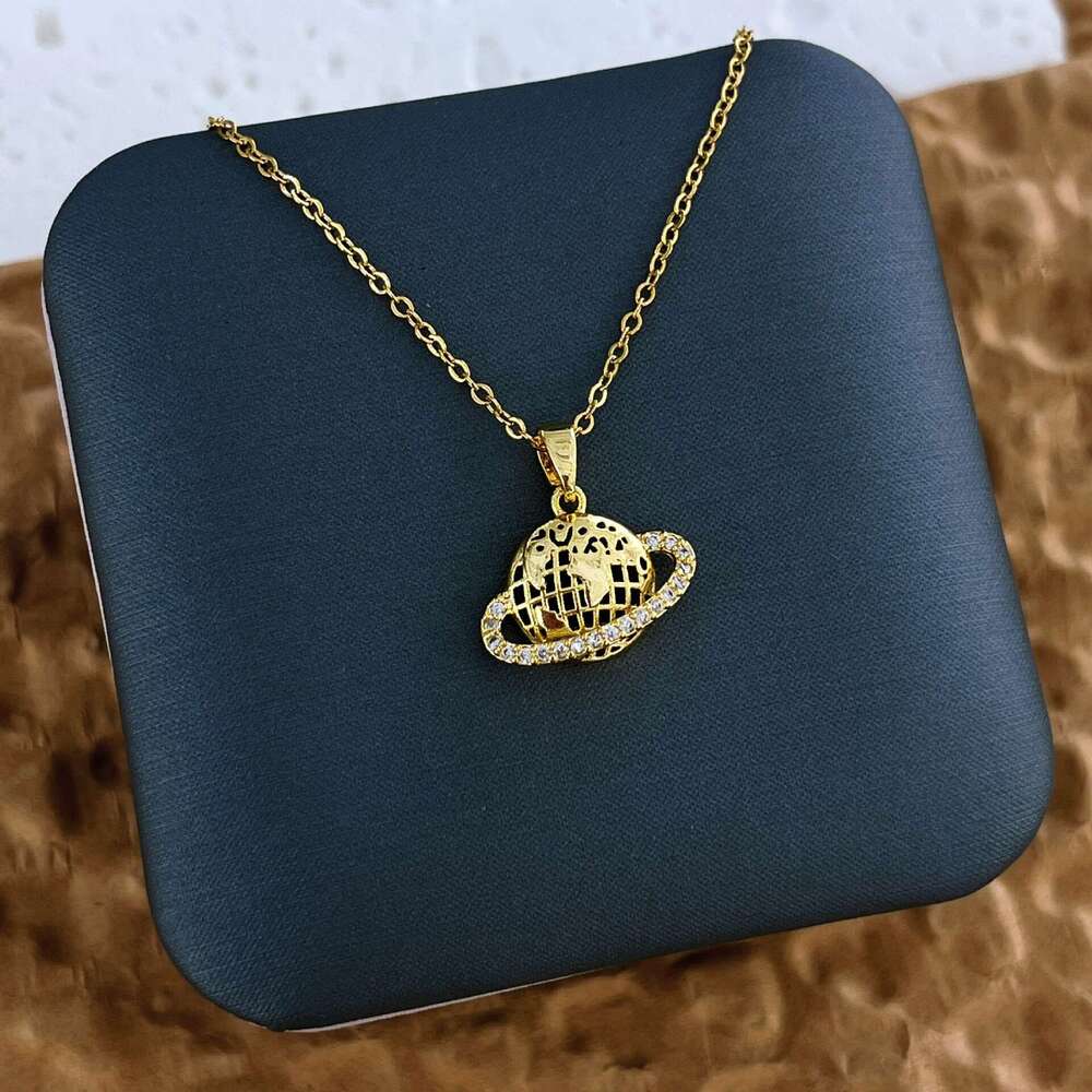 Real Gold Plated Zircon Inlaid Titanium Steel Lock Necklace Bone Chain Star Moon Design Pendant 7F0
