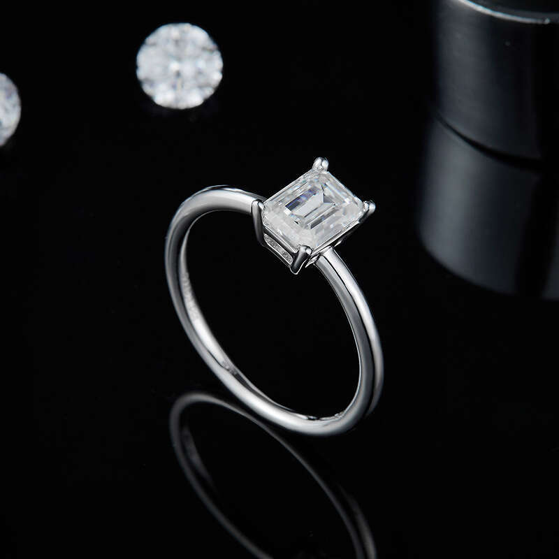 New Luxury INS Niche One fashion Moissanite Pure Silver Square Diamond Ring High-End Feel D23