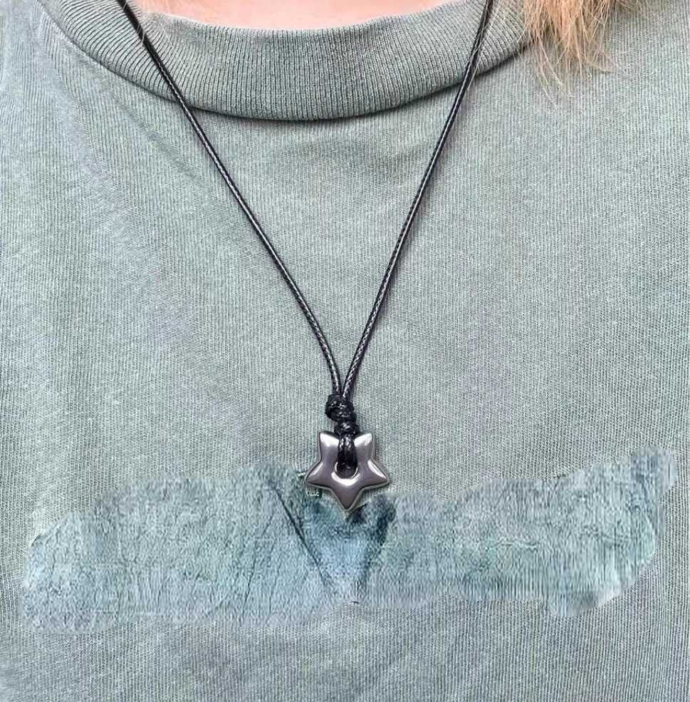 Gothic Hollow Star Pendant Necklace Vintage Leather Rope Fashion Jewelry for Women Men Pentagram Charm Choker Gift XJ250717