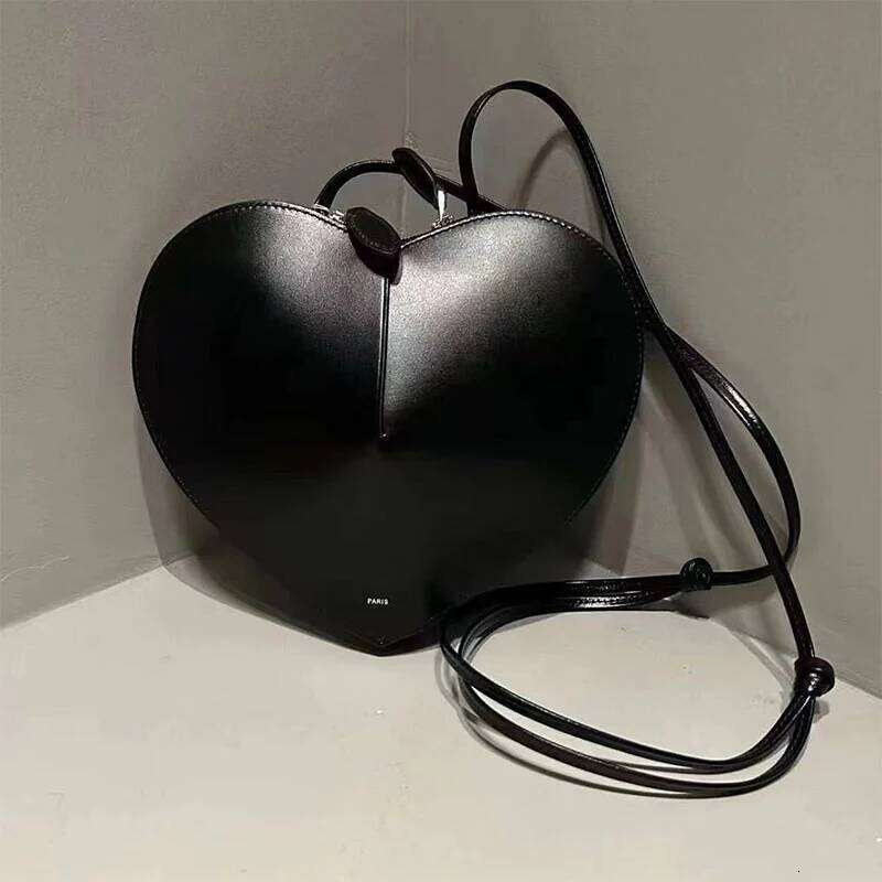 Fashionable peach heart multifunctional crossbody women's leather carefully shaped bag, 3D love Chinese style bag