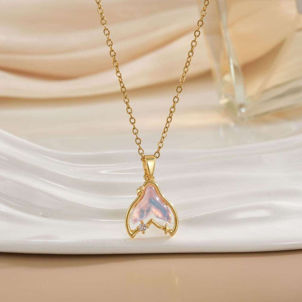 Fashionable Light Niche Jewelry Ocean World Copper Gold-Plated Necklace Titanium Steel Collarbone Chain 570