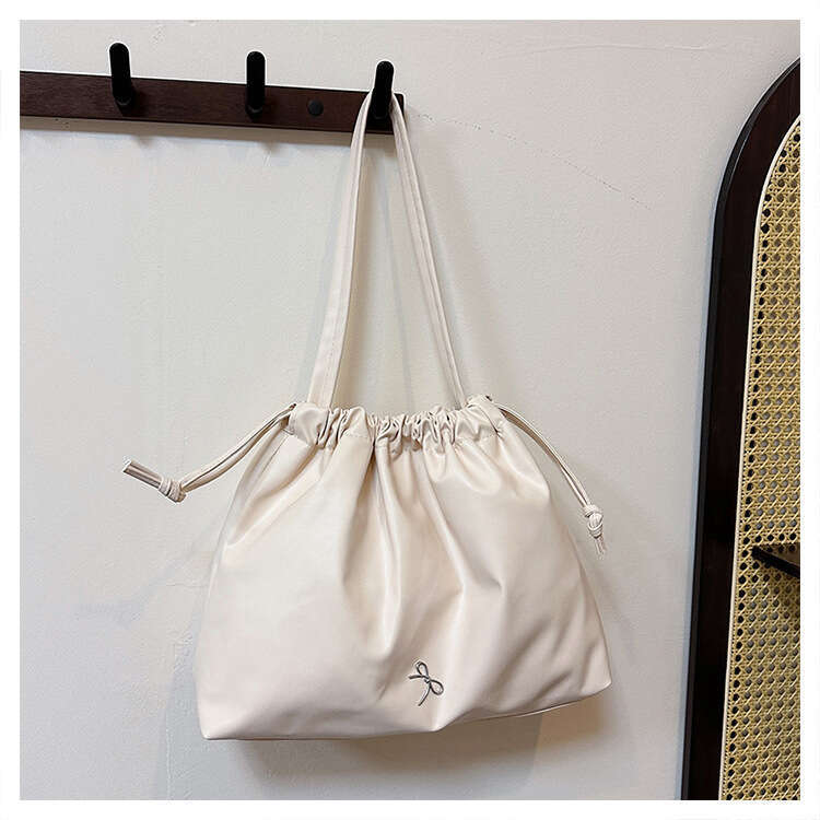 Leather Bag Bucket Bag Tote Bag Drawstring Pleated Bucket Trendy Autumn Winter New Large Capacity Casual Single Shoulder Versatile Tote Bag