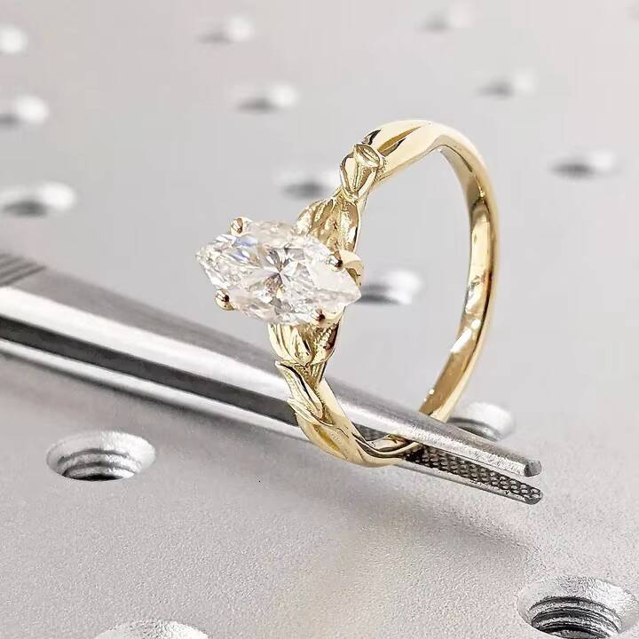 Unleash Your Sparkle Elisa Wholesale Presents VVS Moissanite Diamond Rings 10K 14K 18K Real Yellow Gold Engagement Wedding