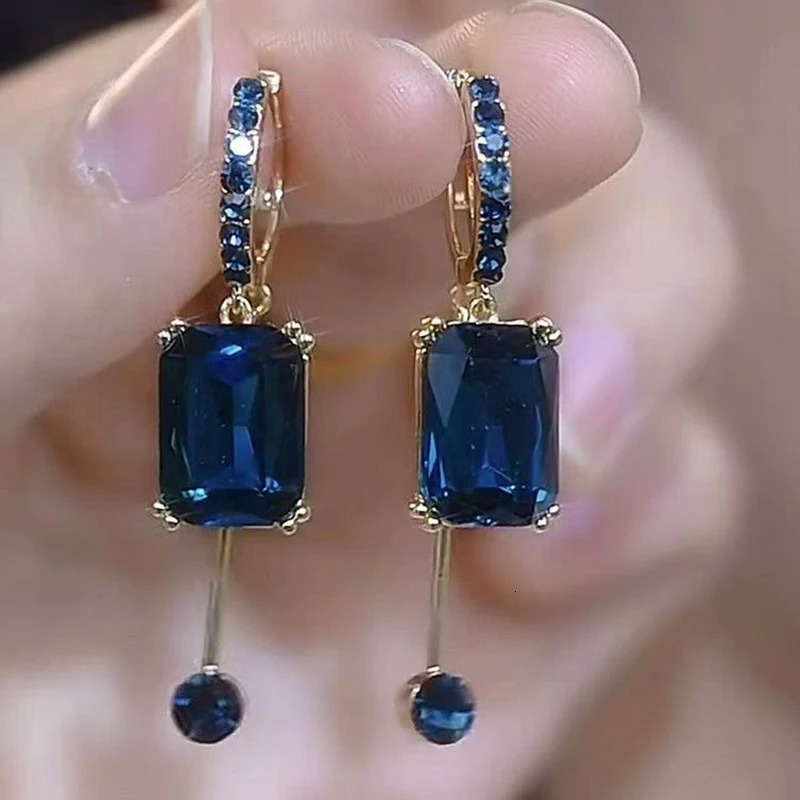 Fashion Square Blue Crystal Pendant Earrings for Women Elegant Light Temperament Girls Party Trend Jewelry Gifts 250716