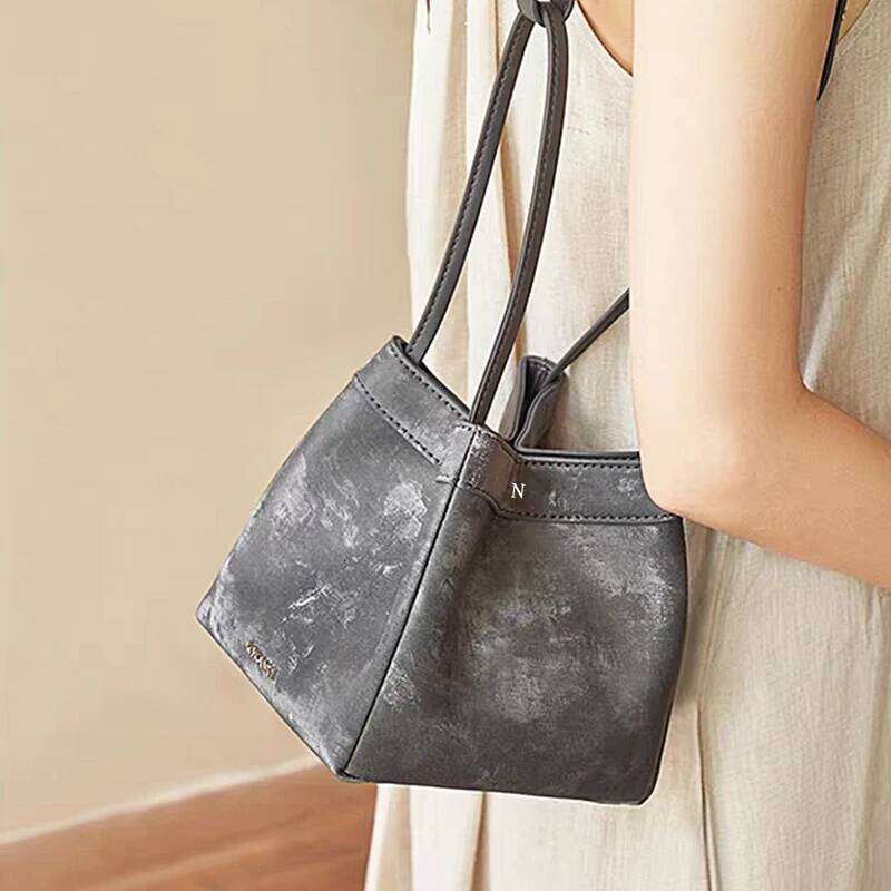 Custom Letters Design Woman Suede Leather Handbag Lady Fashion Silk Brand Shoulder Party Bucket Bag Cross-body Bags