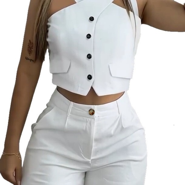 Women's Sexy Sleeveless Halter Neck Casual Top and Fashionable Shorts Set