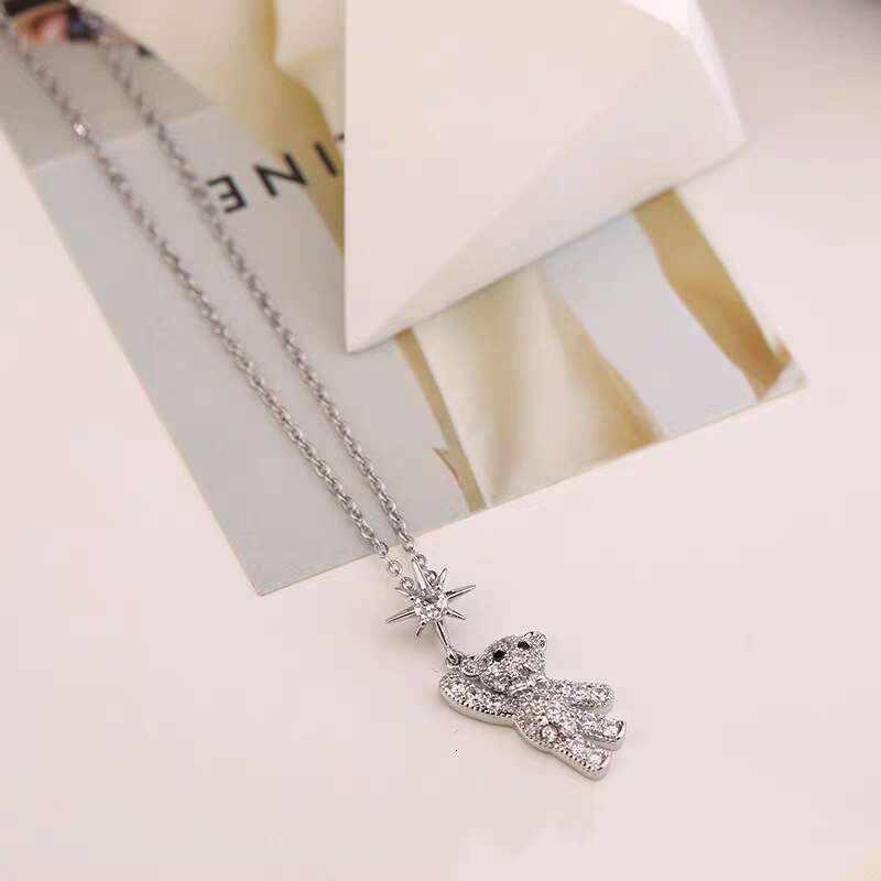 2025 New Trendy Cute Bear Necklace For Women, Design Sense, Light , Niche Titanium Steel, Non-Fading Collarbone Chain Pendant D59