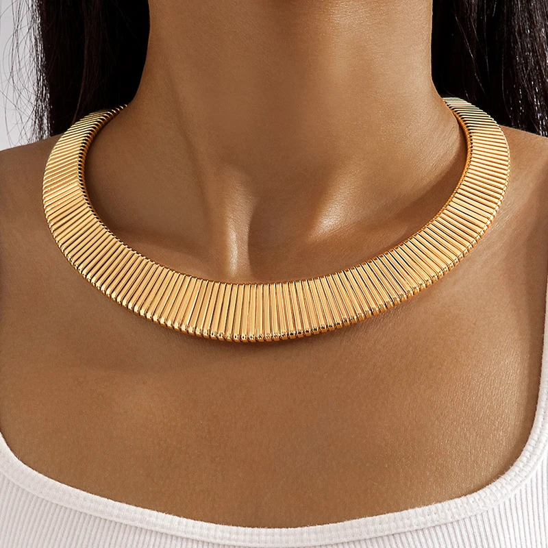Tocona Vintage Exaggerated Gold Silver Colour Chunky Choker for Women Striped Collar Necklace with Adjustable Chain Jewelry 250717