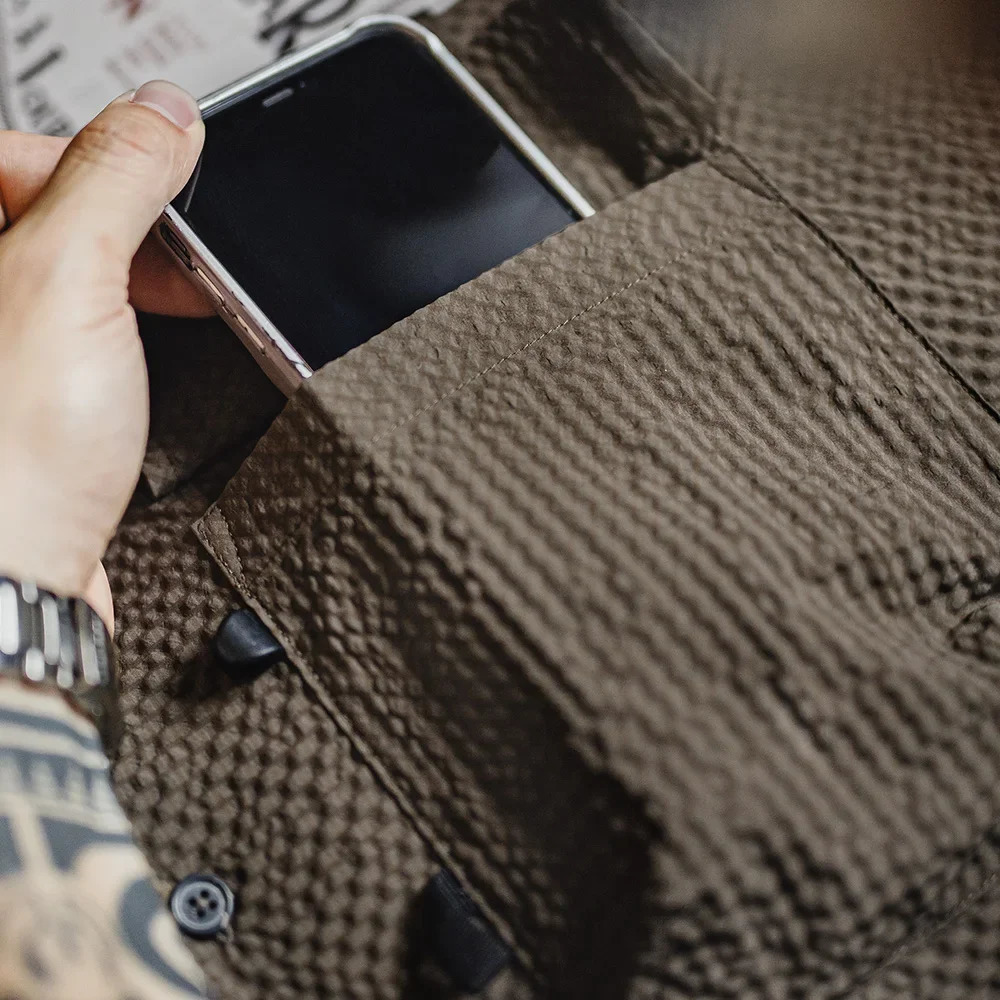 Maden Outdoor Cuban Collar Seersucker Longsleeved Shirt Noiron Antiwrinkle with Pocket n Thin Solid Color for Men 250717