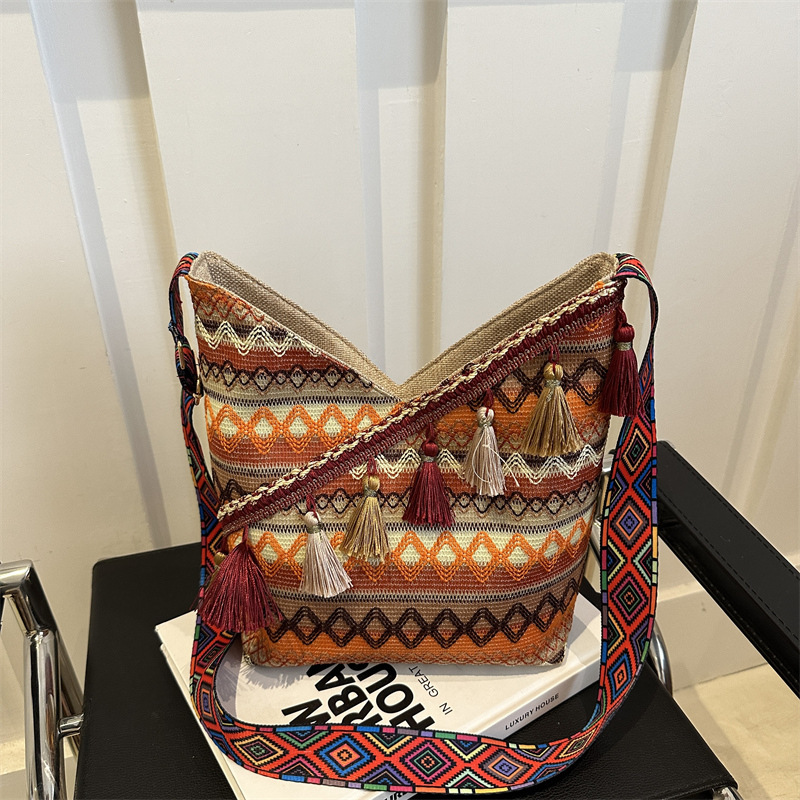 Summer new women's shoulder cross bag Summer new Chinese ethnic style fashionable simple retro shoulder cross bag Women's women's bag N