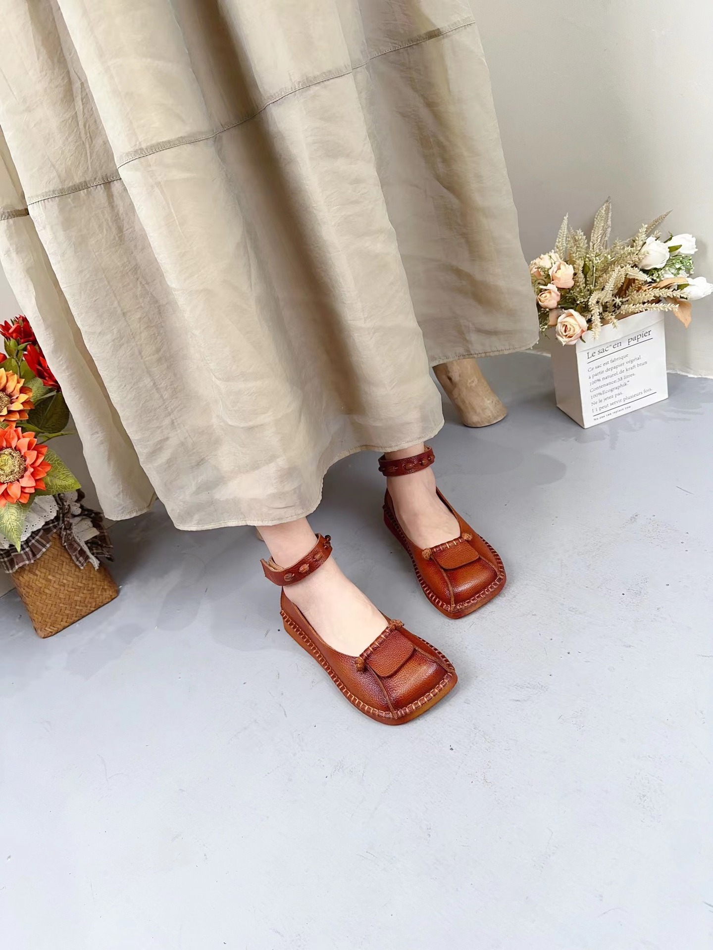 2024 Spring Genuine Leather Handmade Women's Shoes Ethnic Style Soft Sole Closed Toe Ankle Strap Velcro Women ddmysaturn