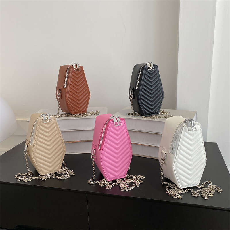 Single Shoulder 2025 Autumn New Minimalist Fashion Crossbody Casual Small Square Bag