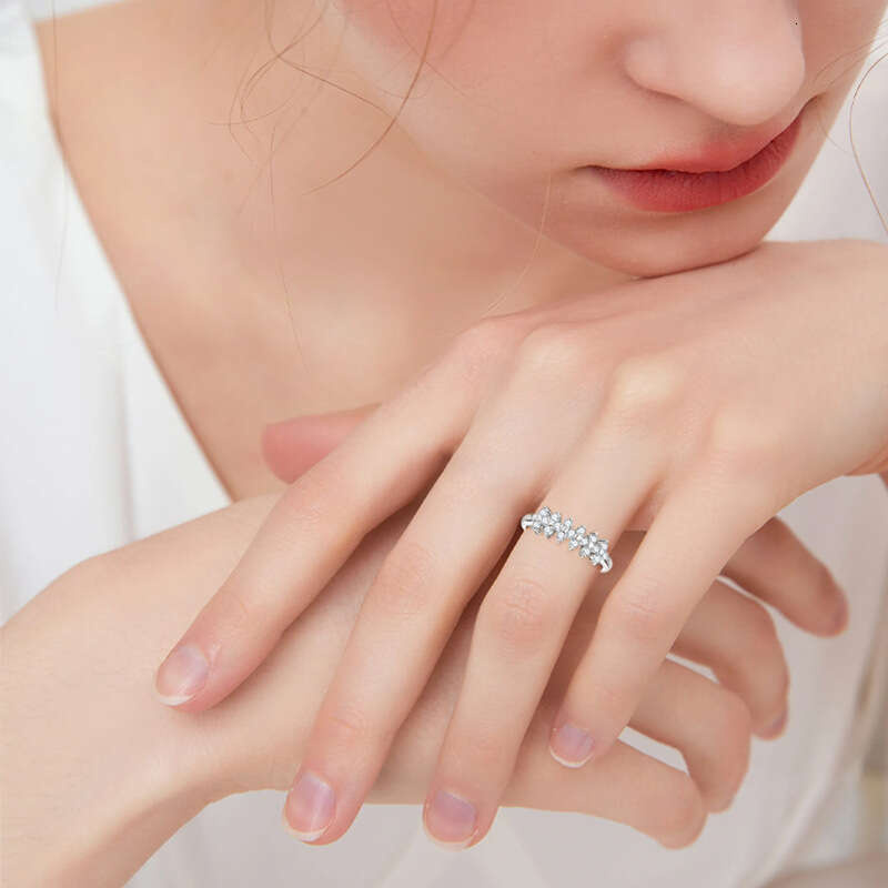 Four-Leaf Clover D Color Sparkling Moissanite S Sterling Silver Ring Niche High-End Feel Adf