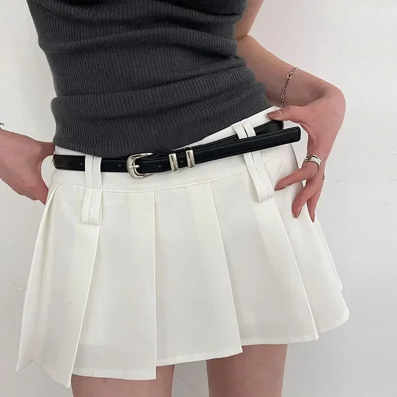 Womans Fashionable Belts Black Simple Thin PU Belts Trousers Skirt Versatile Belts Students Casual Belt 250717