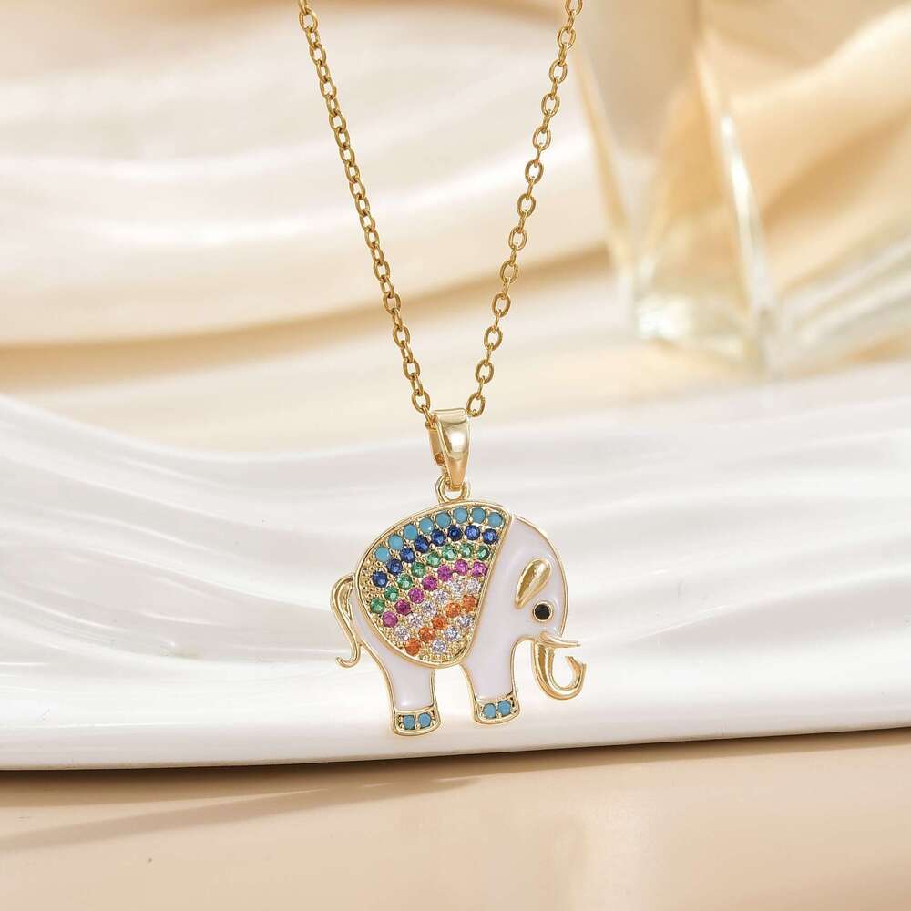 High-End Micro-Inlaid Zircon Copper Gold-Plated Pendant Necklace For Women Fashion Versatile Clavicle Chain Jewelry B75